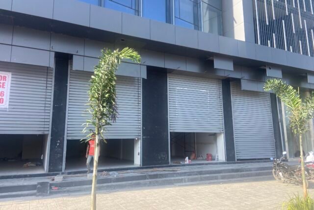 𝐂𝐨𝐦𝐦𝐞𝐫𝐜𝐢𝐚𝐥 𝐑𝐨𝐰𝐡𝐨𝐮𝐬𝐞 𝐟𝐨𝐫 𝐋𝐨𝐧𝐠 𝐋𝐞𝐚𝐬𝐞